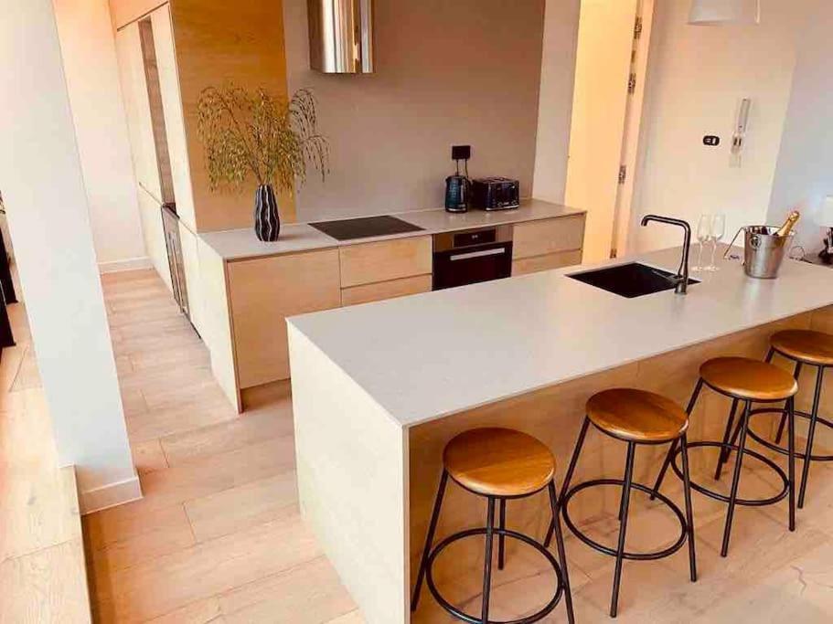 Large 3 Bed 3 Bathrooms Penthouse With Terrace And City Views In London Londres Exterior foto
